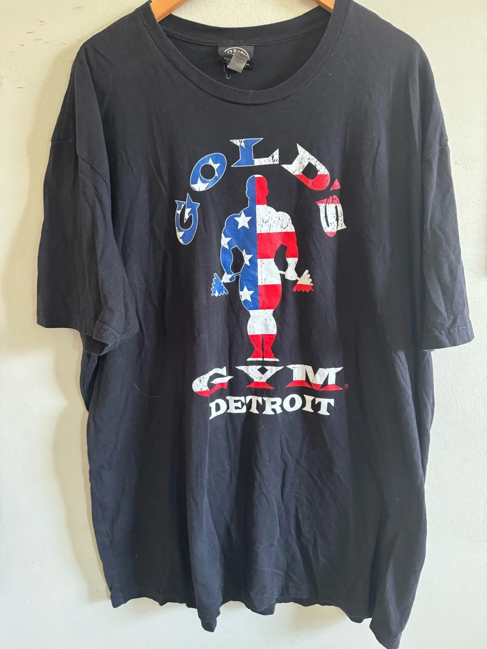 Golds Gym Detroit Tshirt 2XL